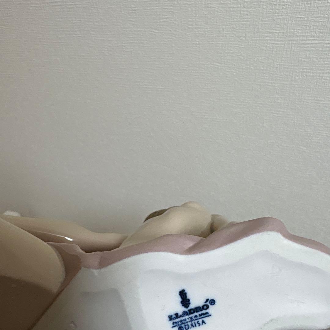 リヤドロLLADRO 「素敵な妖精」新品！　　　台座付き！
