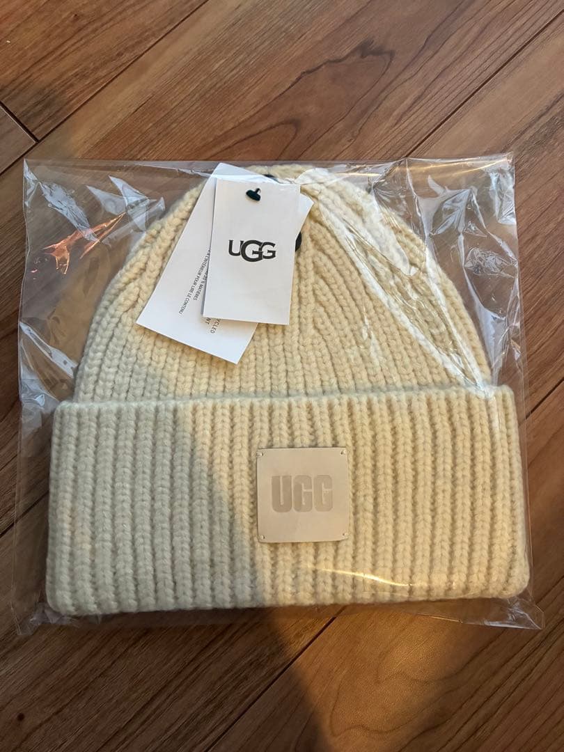 haru　UGG チャンキーリブビーニー　ニット帽 新品 タグ付き