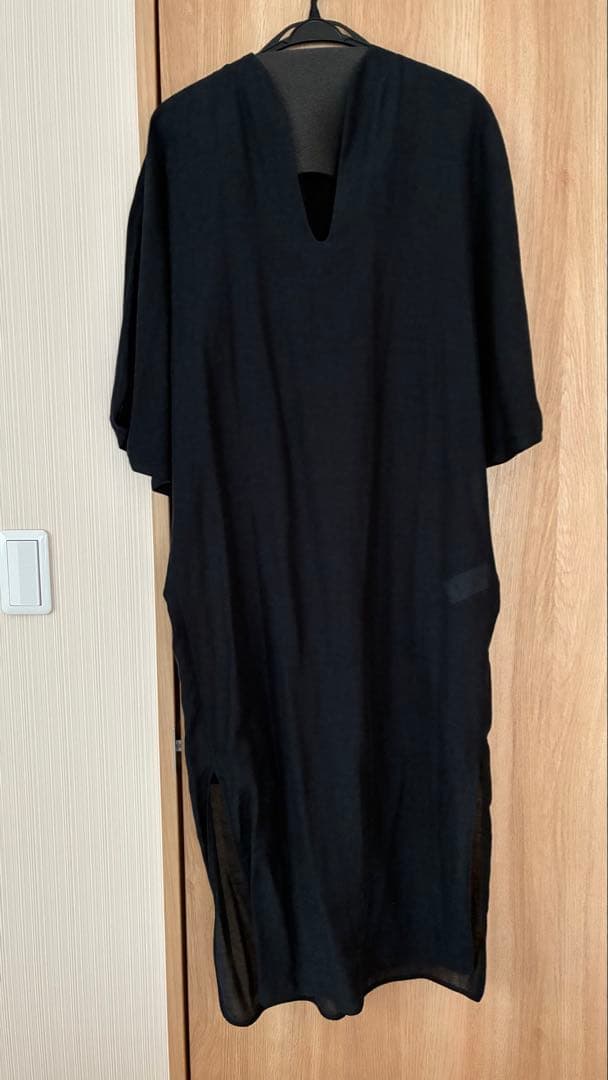 【新品未使用】マメクロゴウチ 25SS ブラックドレス　Size 2