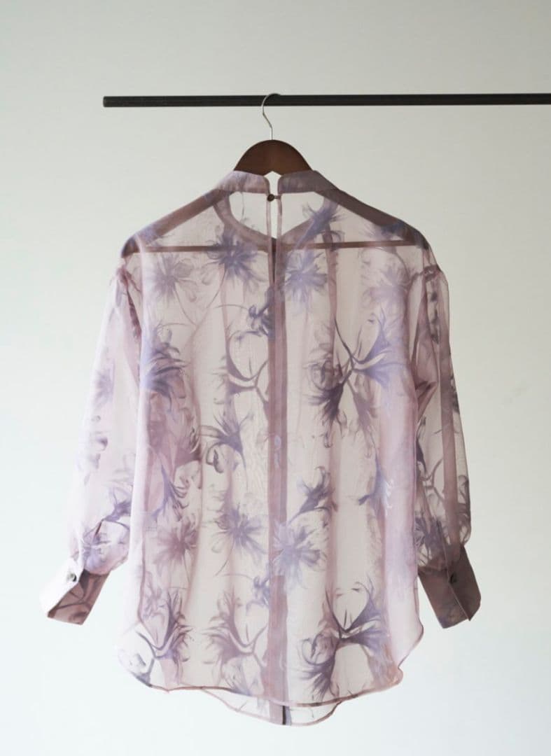 マホロオギノ　lily flocky blouse