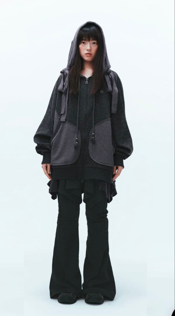 【coyseio】EARMUFFS HOOD ZIP-UP