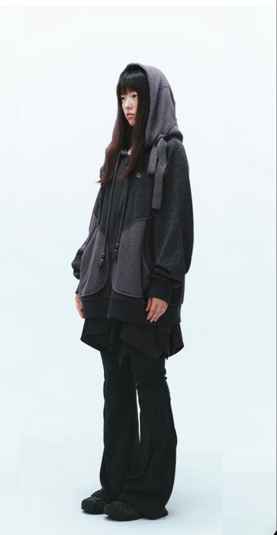 【coyseio】EARMUFFS HOOD ZIP-UP