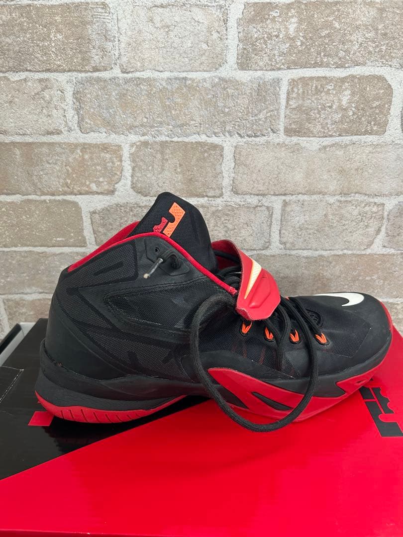 Nike Zoom Soldier VIII 黒/赤 30cm