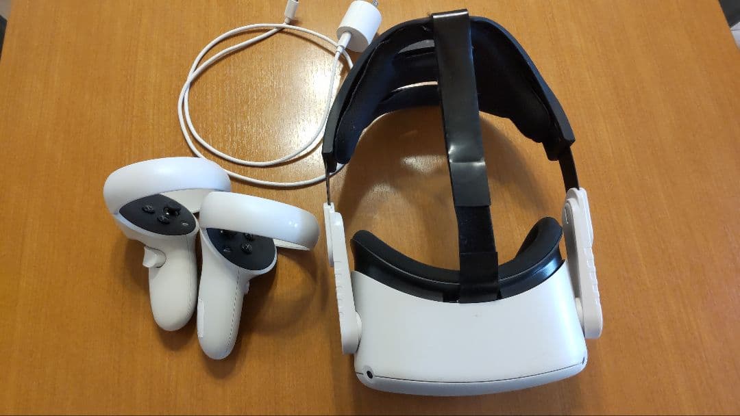 　Quest2 64GB VRヘッド コントローラーセット