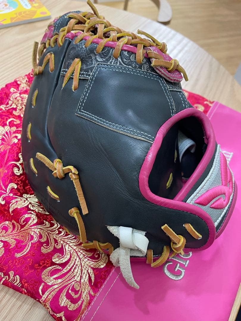 超美品　グロム　glom ファーストミット　オーダー