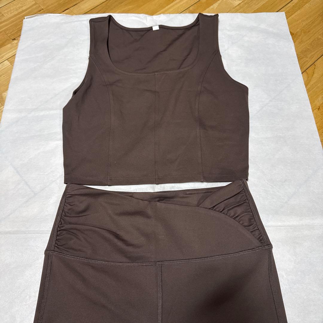 ジャザサイズ　タンクトップ　レギンス　セットアップ