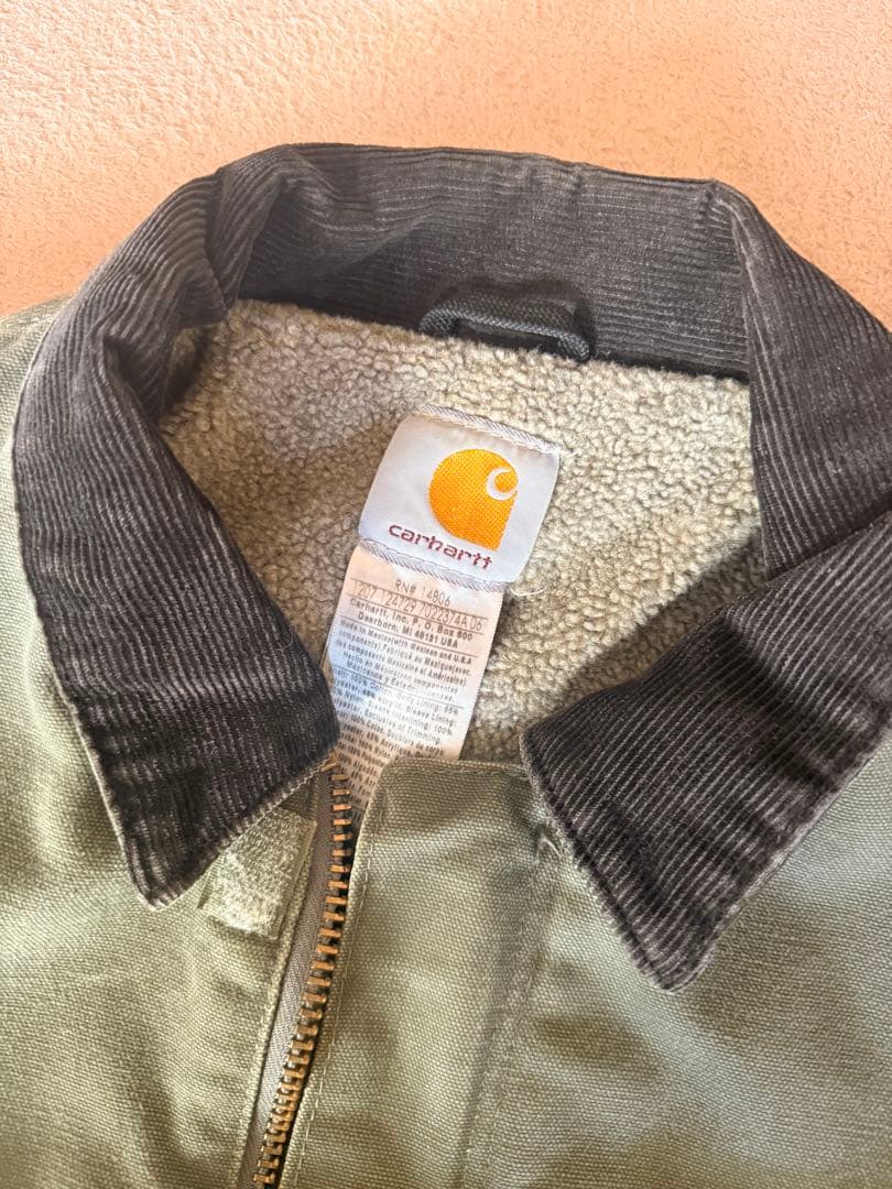 Carhartt オリーブグリーンジャケット USED