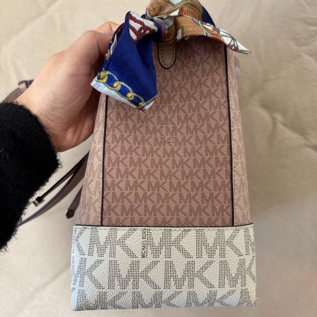 MICHAEL KORS バケットバッグ ピンク