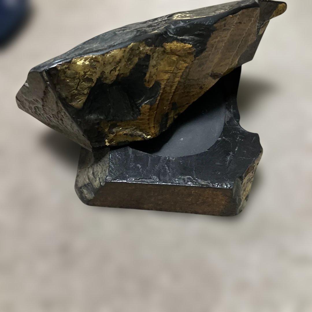 硯　龍渓石