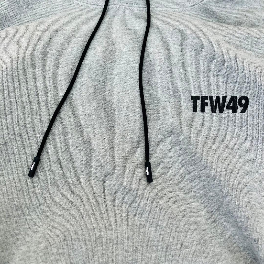 【美品】TFW49 EVERLAST コラボ パーカー スウェット ロゴ M