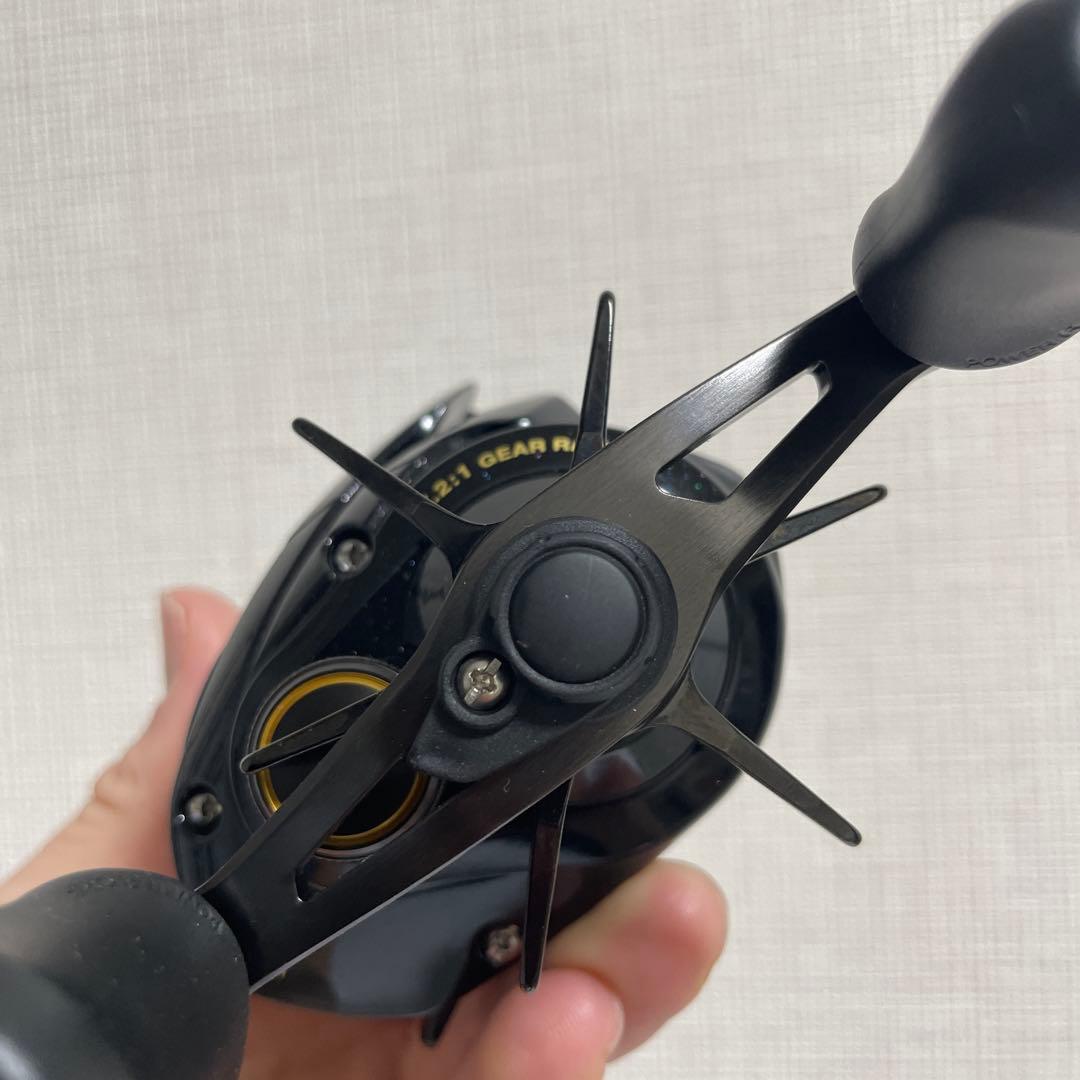17バスワンXT150　ベイトリール　バスライズ　メタニウム　アンタレス