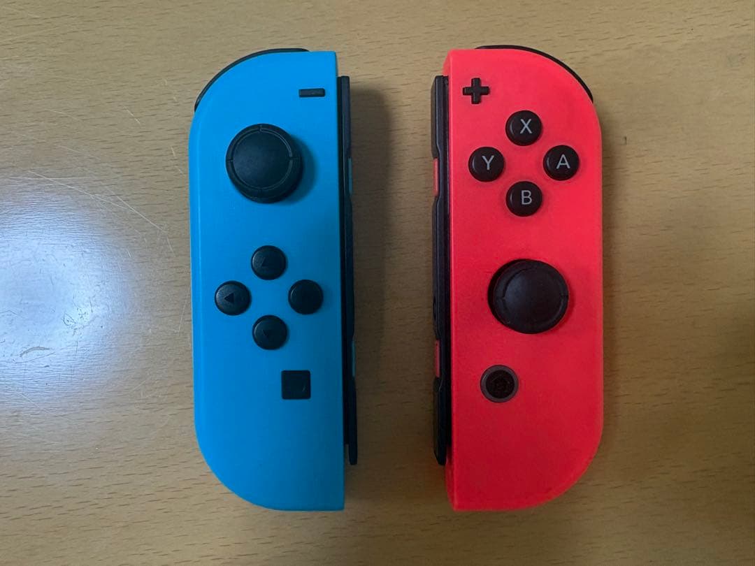 Nintendo Switch本体＋Joy-Con＋周辺機器 箱無し