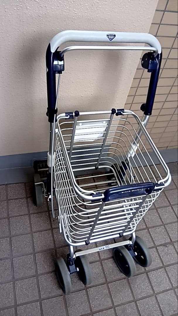 本日まで！メルカリ市限定価格！花柄カート