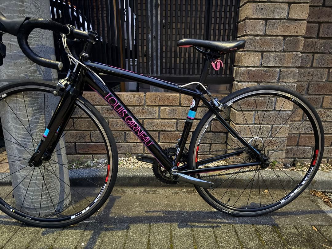 ルイガノ ロードバイクLGS-WTR Lレバー、バーテープ新品