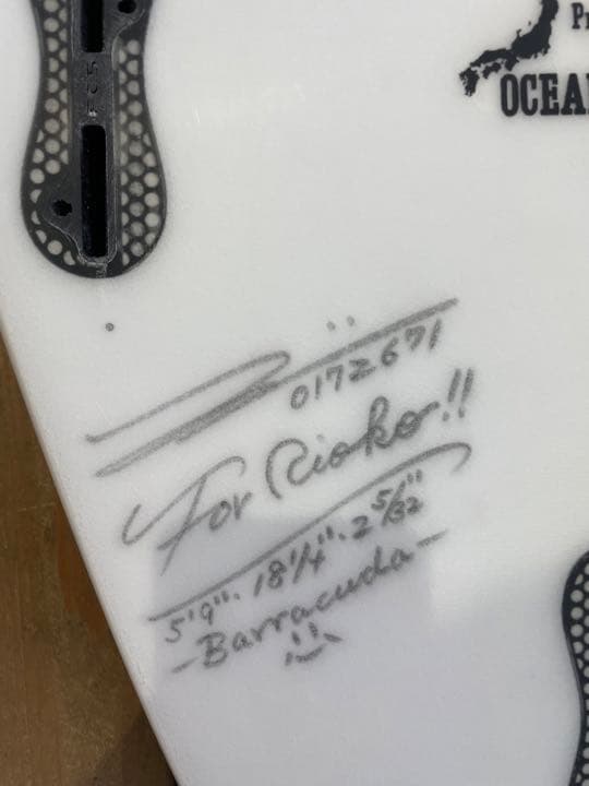 【中古サーフボード】女性向け　バラクーダ　5‘9