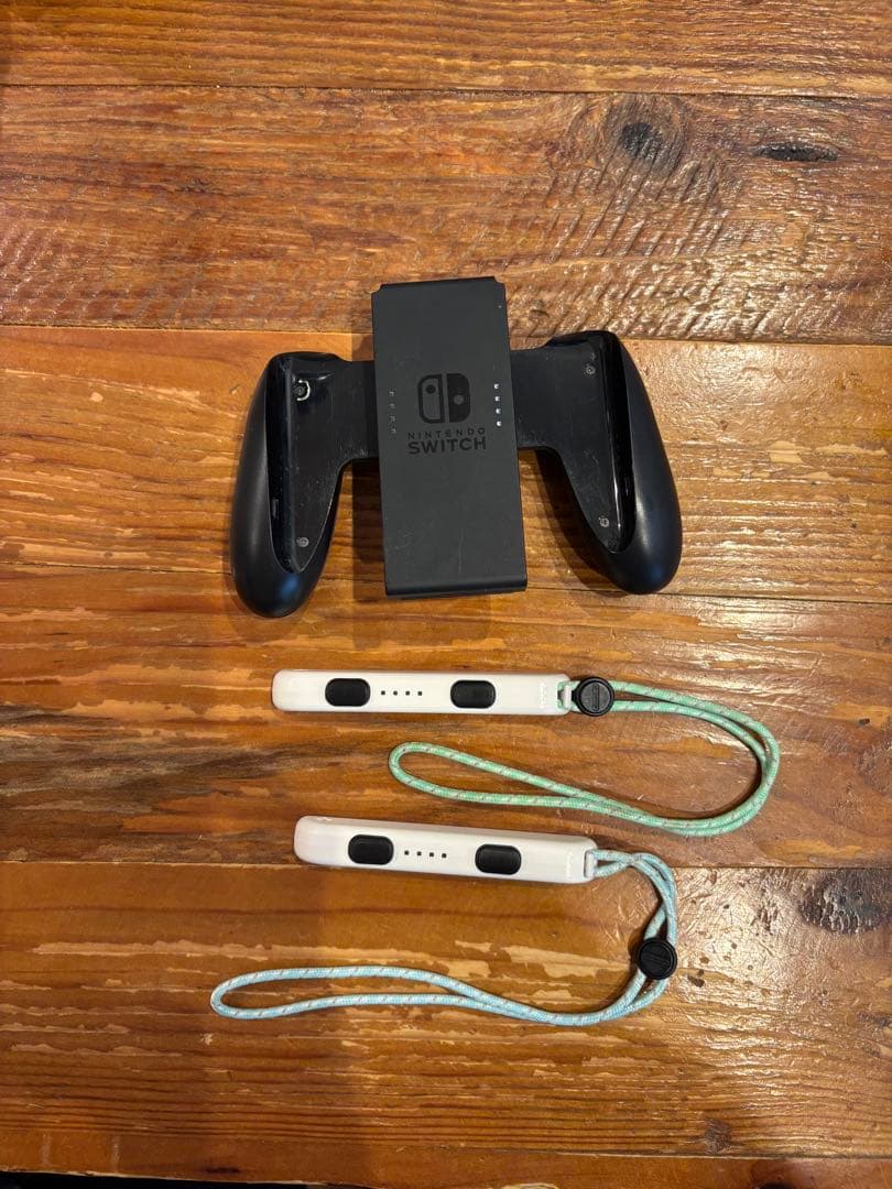 [ケース付き]どうぶつの森デザイン Nintendo Switch 本体　あつ森