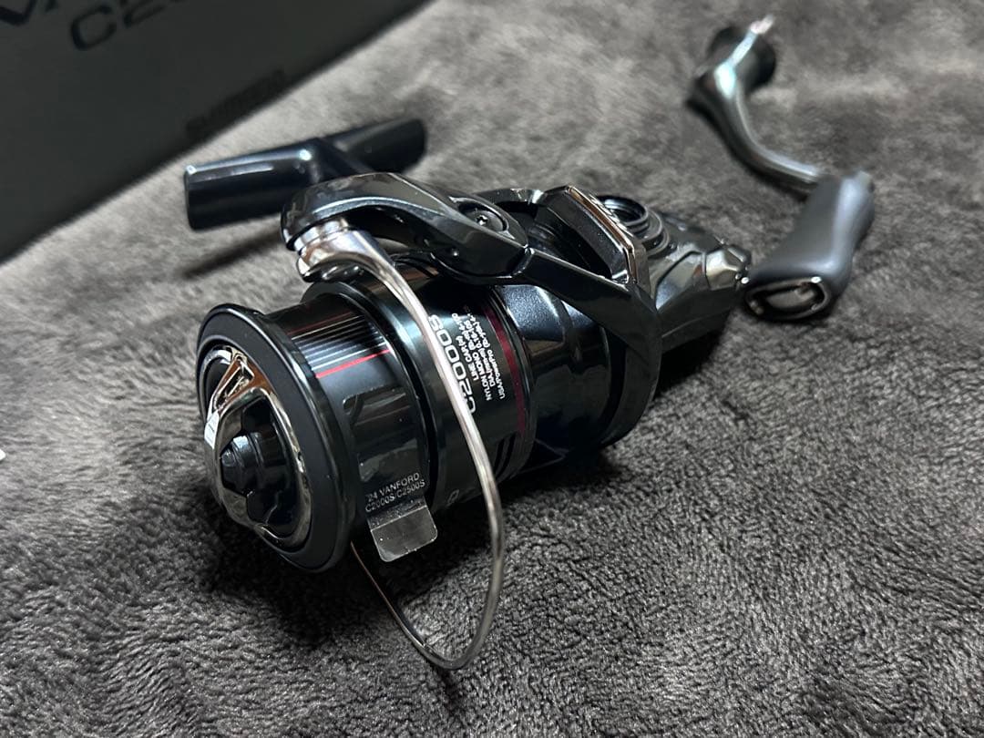 SHIMANO 24 VANFORD C2000S スピニングリール