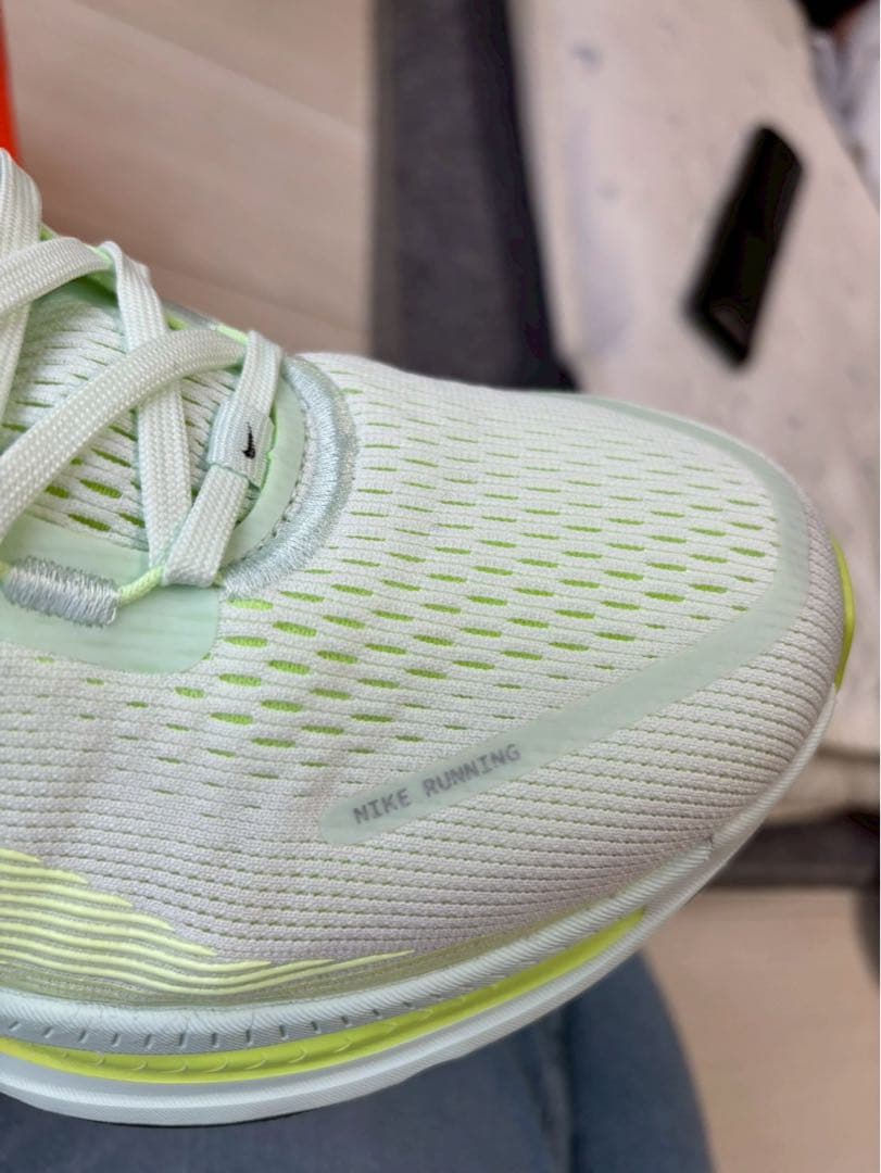 中古 NIKE VOMERO 18 27cm ナイキ ボメロ18