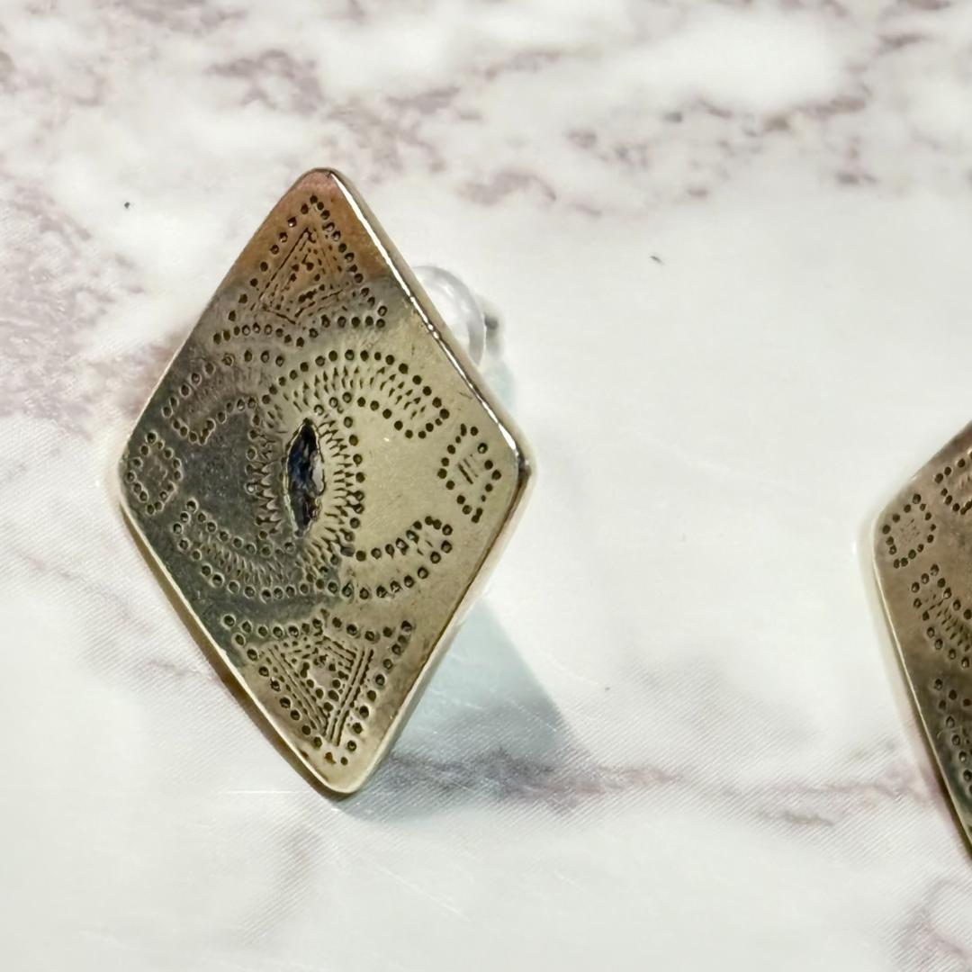 【早い者勝ち】シャネル ピアス シルバー ココマーク ドット #B542