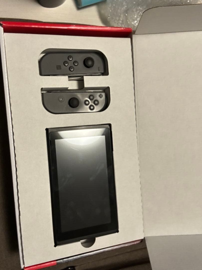 Nintendo Switch 本体 ブラック 128GBのSDカード付き