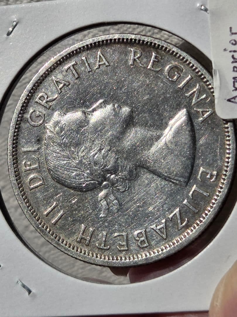(稀少なバラエティ)　カナダ連邦　エリザベス2世　1 ドル銀貨　1957