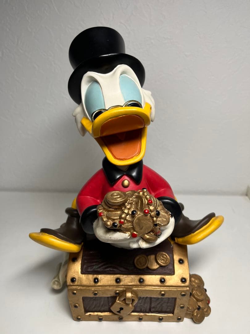 ディズニー スクルージ 置物 宝箱