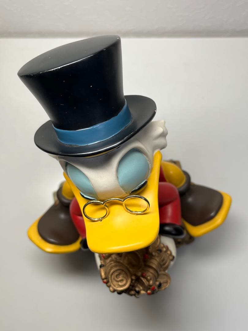 ディズニー スクルージ 置物 宝箱