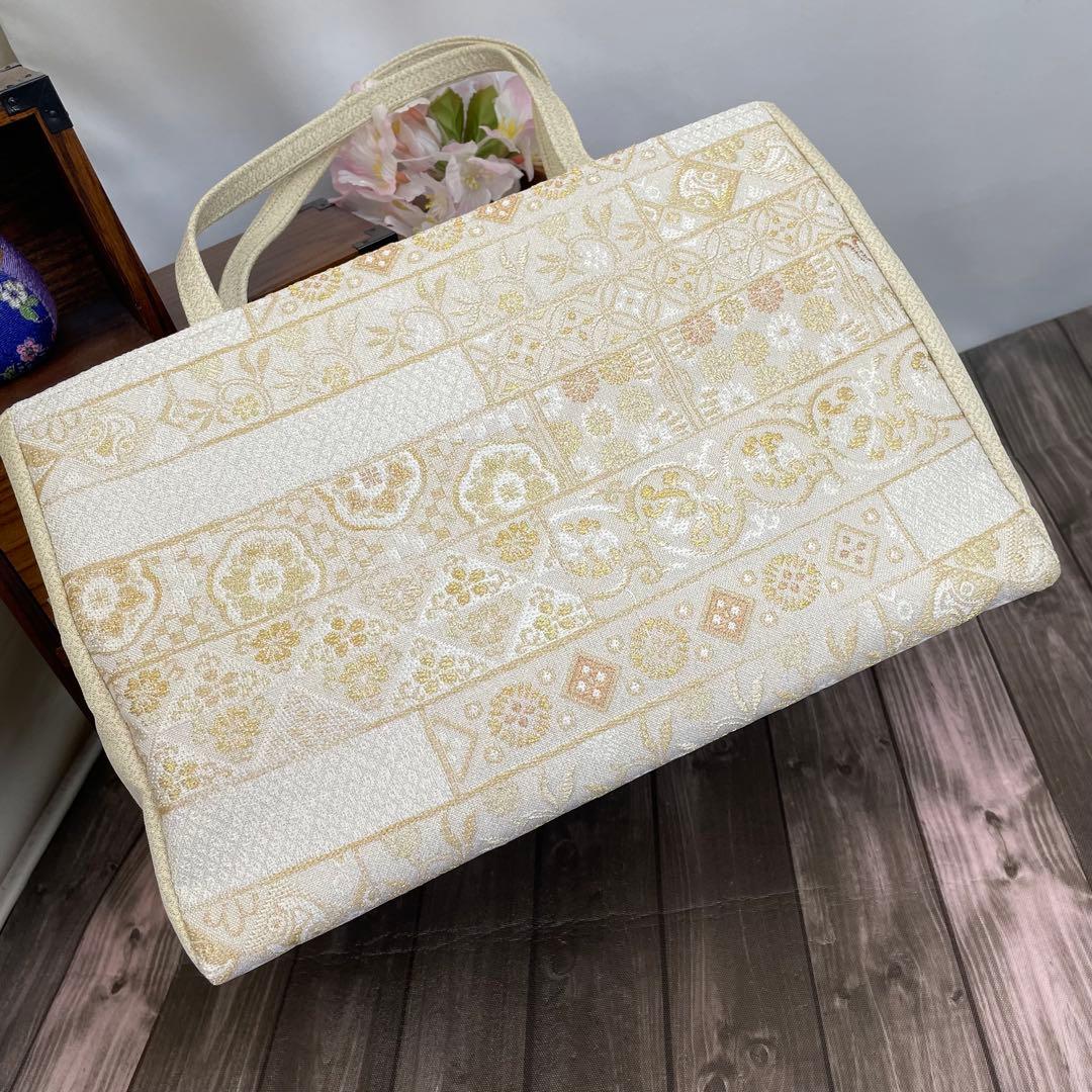 ☆2590✨SALE❣️✨西陣帯地使用✨大容量手提げバッグ　新品