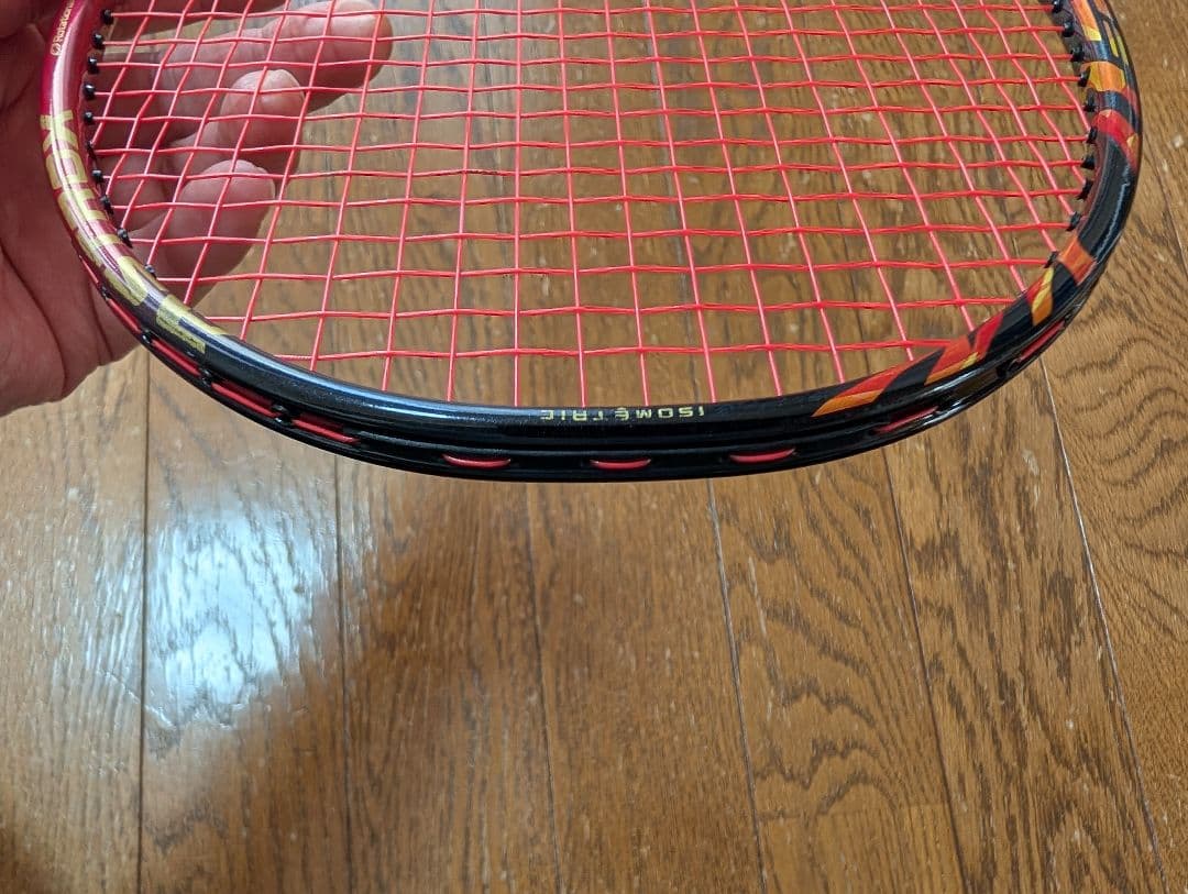 YONEX バドミントンラケット レッド ブラック