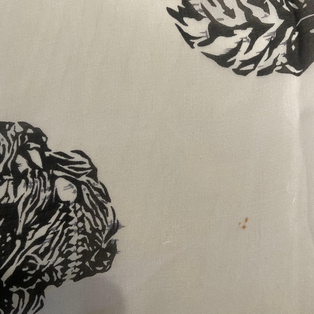 ALEXANDER MCQUEEN 大判シルクスカーフ 約 130×130