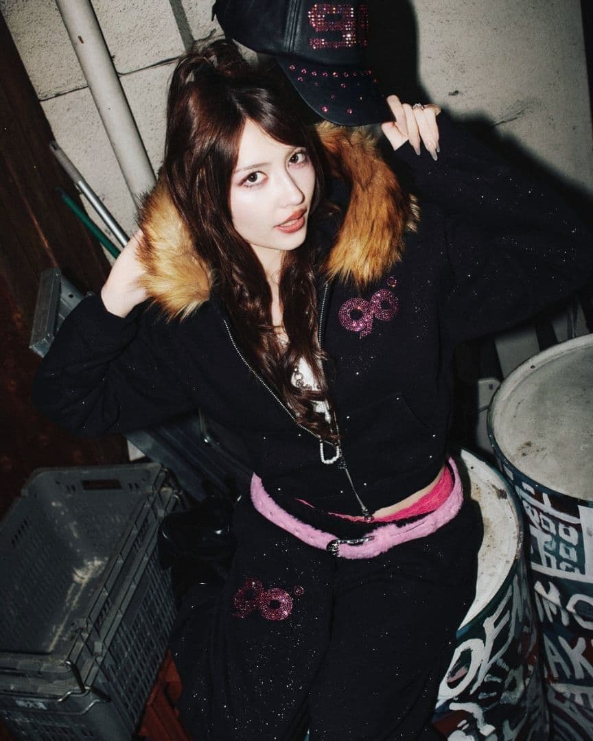 ラメ入り　ピンクL　90 Logo Glitter Fur Zip Hoodie