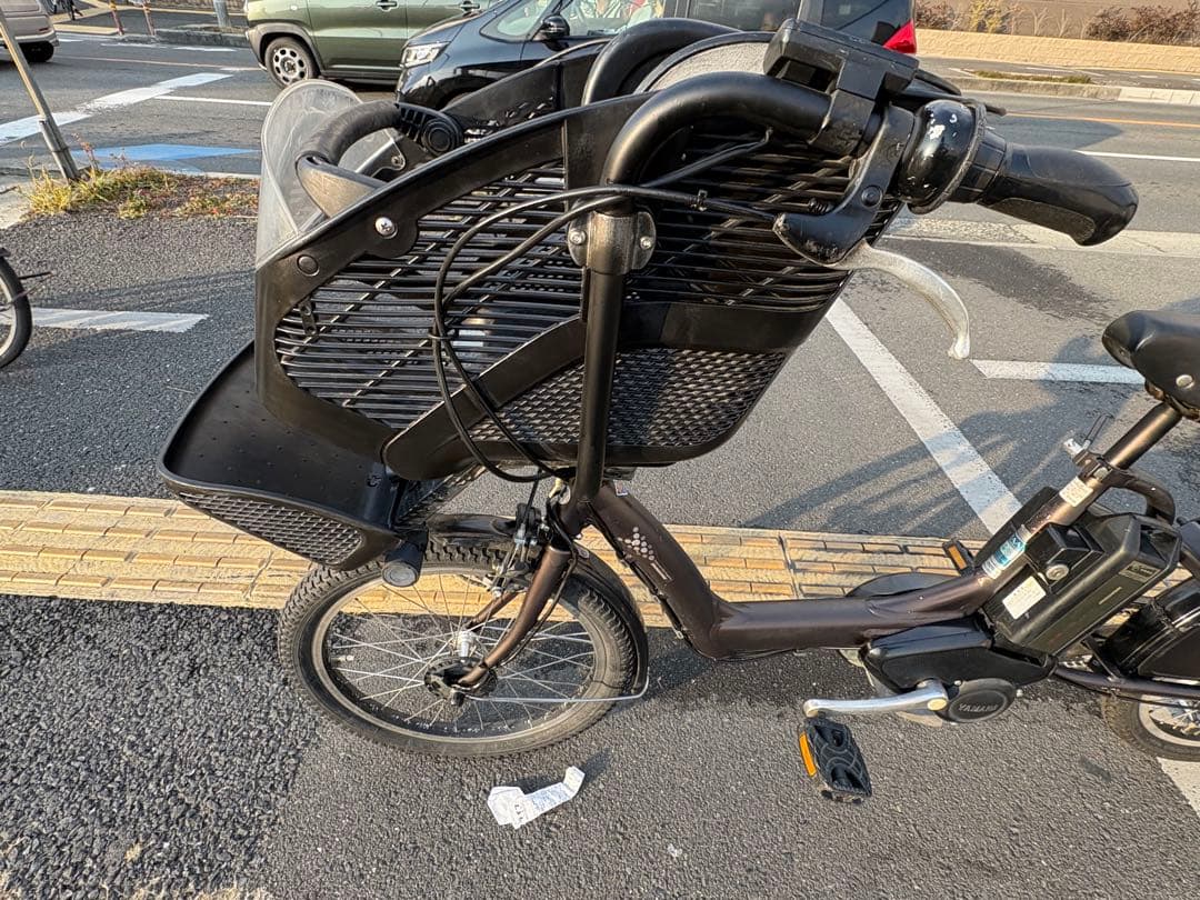中古20㌅ブリヂストン電動アシスト自転車　12.8Ah 大阪　021番