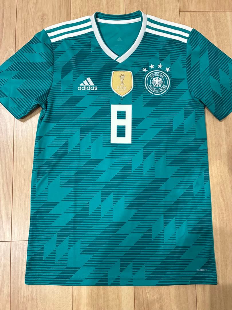 クロース　ドイツ代表　2018 ワールドカップ W杯　ユニフォーム　Sサイズ