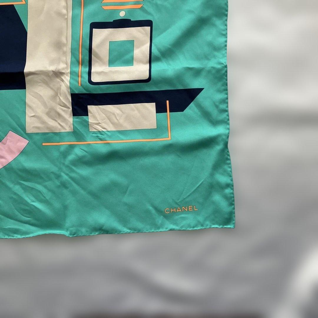 【美品】CHANEL ターコイズ シルクスカーフ