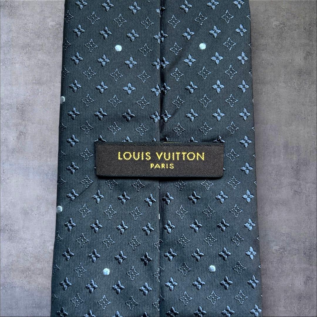 美品　LOUIS VUITTON ネクタイ　モノグラム　ネイビー　クリーニング済