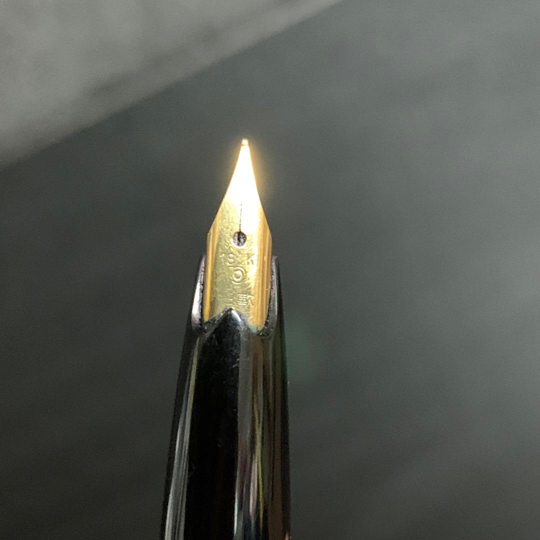 も*う様 《美品》《送料無料》⭐︎PLATINUM プラチナ 万年筆 ペン先18