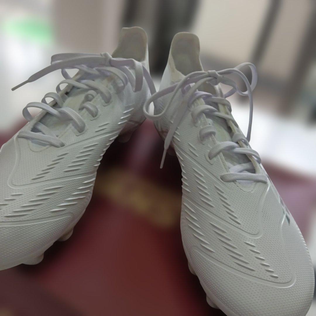 Adidas Predator ホワイト スパイク27.5サイズ