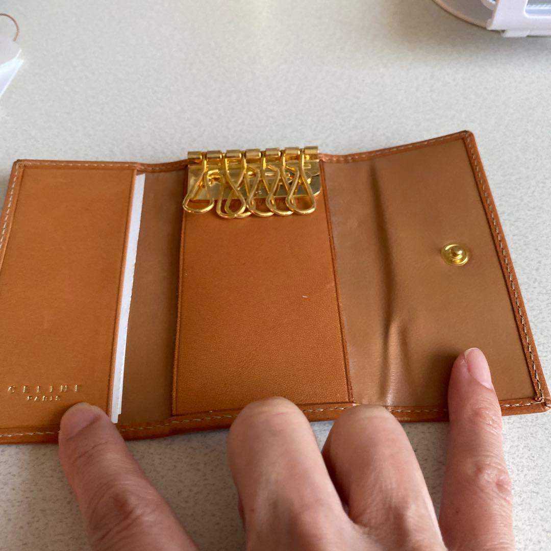 CELINE モノグラムレザーキーケース MC-9230