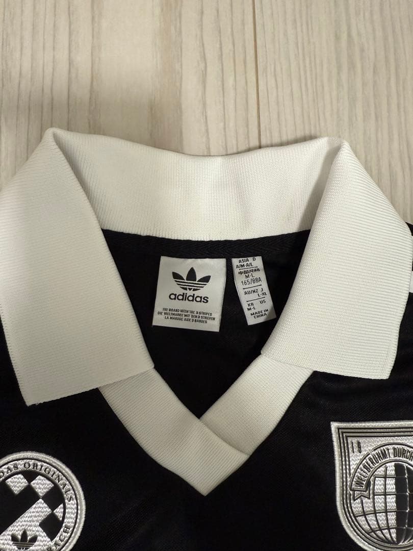 Adidas フットボール長袖シャツ　Ｍ－Ｌ