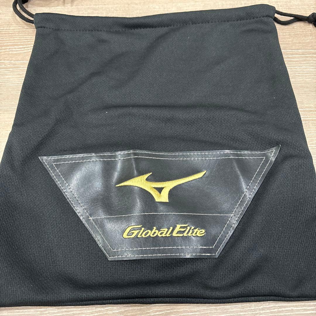 RNグローバルエリート大人用　軟式　内野　Global