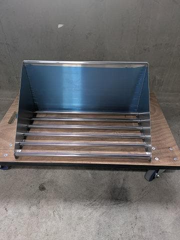 未使用品 ステンレスパイプ棚 厨房 W590×D350×H300 壁付け ①