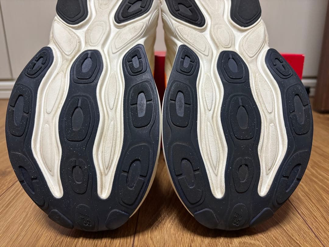 超美品　New Balance Fresh Foam X More v5 レディ