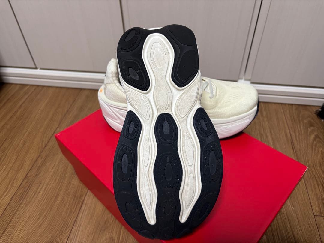 超美品　New Balance Fresh Foam X More v5 レディ