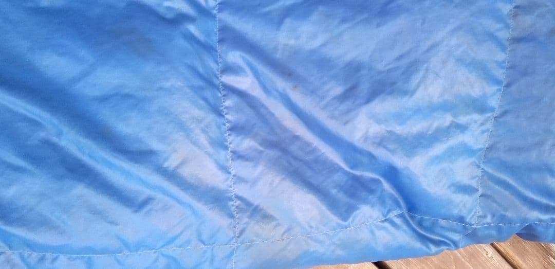 ♦シュラフ(寝袋)ドメゾン/半身タイプ(羽毛：フェザー・ダウン) ビンテージ品。