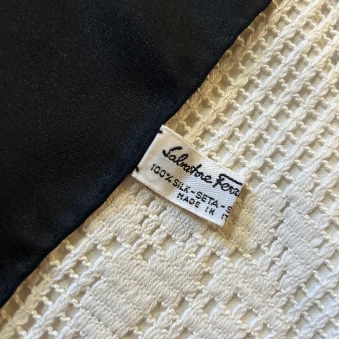 Salvatore Ferragamo シルクスカーフ/Lepord/Panda