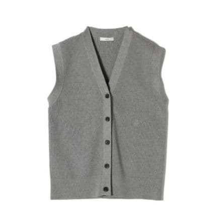 新品タグ付 SHIPS シップス ワンポイント刺繍 Vネック ベスト 25SS