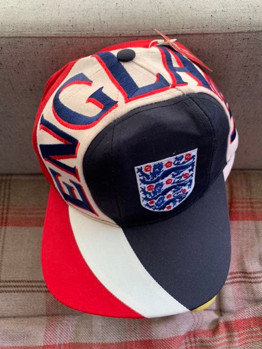 イングランド代表Cap レアデザイン タグ付き未使用品