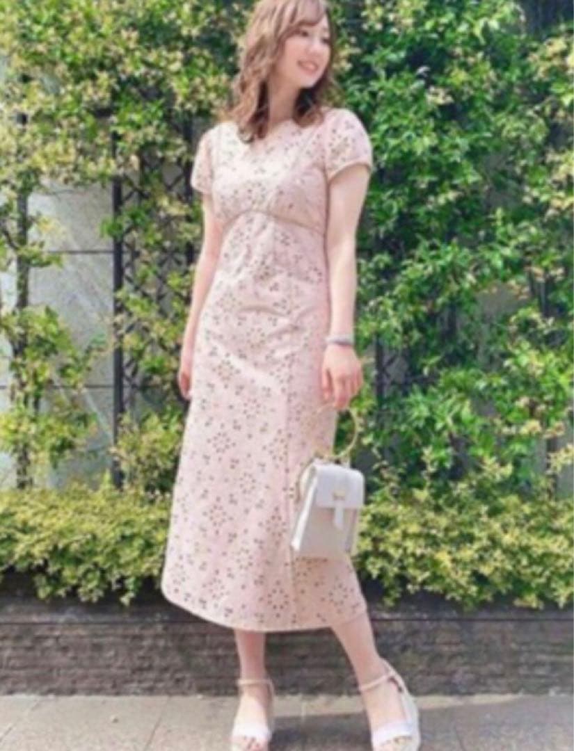 Noela☆新品未使用タグ付き☆ コットン刺繍レースワンピ