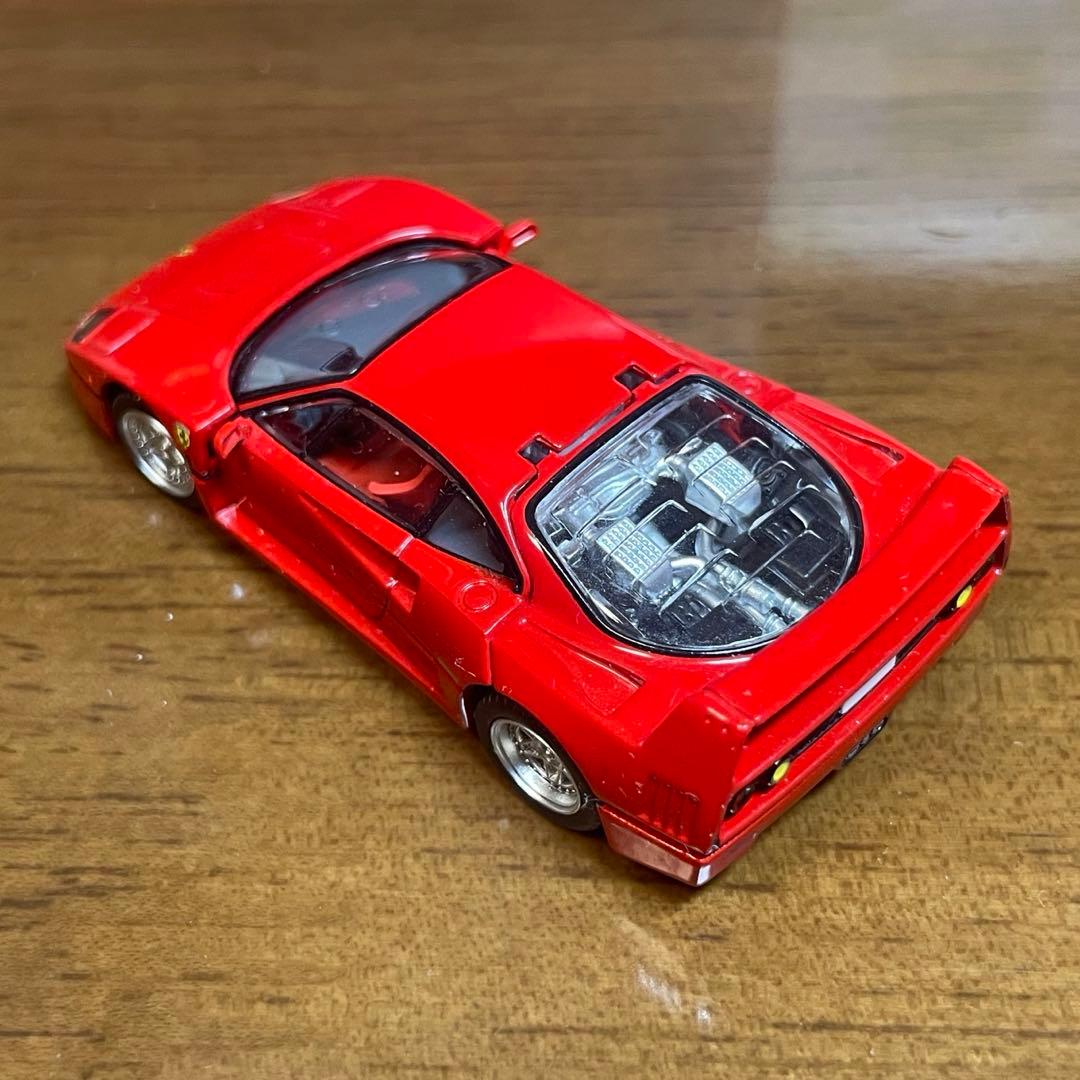 トミカリミテッドヴィンテージネオ　フェラーリ　F40 後期型？　訳あり