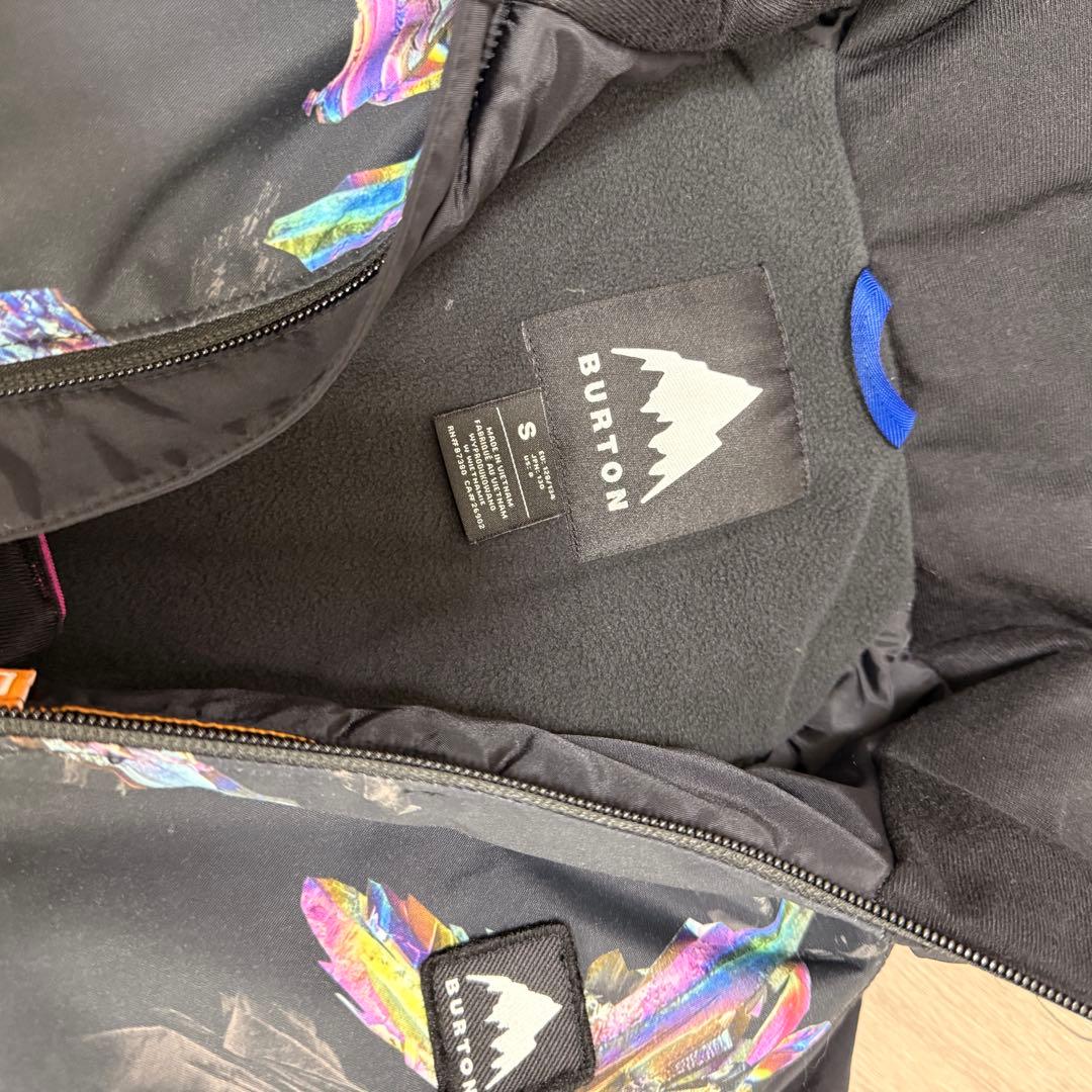 Burton 3.7万 子ども用スノーボードウェア キッズサイズ 130cm前後